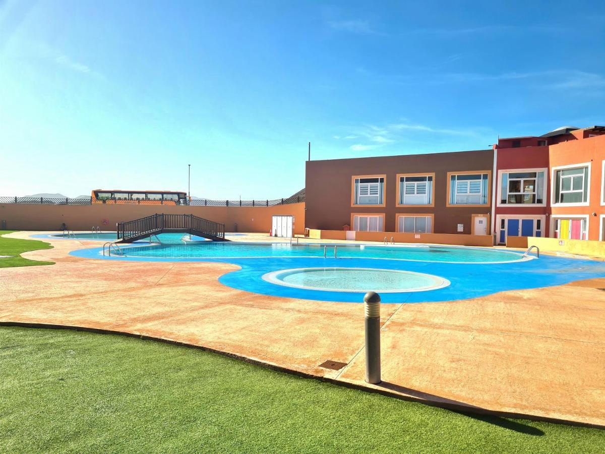Casa Zalla 110M2, 200M2 Garden, Pool, 1Gb Wi-Fi, Private Parking Corralejo Bagian luar foto